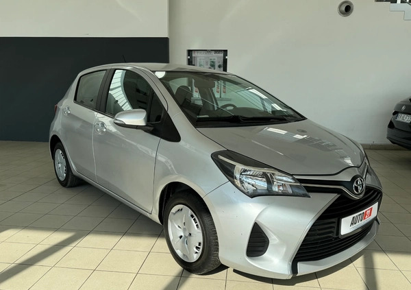 Toyota Yaris cena 37500 przebieg: 142578, rok produkcji 2015 z Częstochowa małe 497